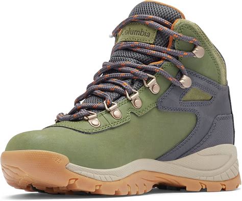Scarpe trekkingChi non si informa adeguatamente in anticipo corre il rischio di ricevere scarpe trekking che non hanno la funzione desiderata o sono realizzati con materiali di qualità inferiore. Se volete un prodotto che soddisfi al meglio le vostre aspettative, dovreste provare un scarpe trekking.
  <p>Per i prodotti si possono trovare test online e confronti tra i prodotti.  I confronti tra i prodotti possono aiutare a confrontare le diverse funzioni o proprietà dei diversi prodotti. Di seguito, spieghiamo perché la ricerca è importante e di cosa si dovrebbe essere consapevoli quando si acquista un articolo.
</p>

<h2>Acquisto di Scarpe trekking - criteri importanti</h2>

<p>Una lista di controllo può aiutarti a evitare di dover cercare informazioni sui prodotti su decine di siti web. Di seguito è riportato un esempio di una lista di controllo che può aiutarvi a trovare il prodotto giusto. Importanti criteri di acquisto includono, ad esempio:
</p><ul>
<li>Opinioni dei clienti</li>
<li>Confronti dei prezzi</li>
<li>Dettagli del prodotto</li>
<li>Termini e condizioni di consegna</li>
<li>Domande dei clienti e risposte dei marchi</li>
</ul>
<h2>Qual è l
