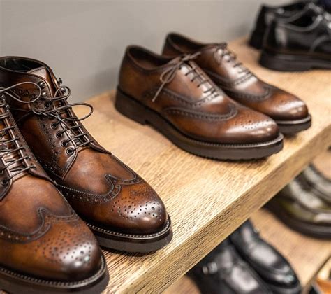 Scarpe uomo 41Chi non si informa adeguatamente in anticipo corre il rischio di ricevere scarpe uomo 41 che non hanno la funzione desiderata o sono realizzati con materiali di qualità inferiore. Se volete un prodotto che soddisfi al meglio le vostre aspettative, dovreste provare un scarpe uomo 41.
  <p>Per i prodotti si possono trovare test online e confronti tra i prodotti.  I confronti tra i prodotti possono aiutare a confrontare le diverse funzioni o proprietà dei diversi prodotti. Di seguito, spieghiamo perché la ricerca è importante e di cosa si dovrebbe essere consapevoli quando si acquista un articolo.
</p>

<h2>Acquisto di Scarpe uomo 41 - criteri importanti</h2>

<p>Una lista di controllo può aiutarti a evitare di dover cercare informazioni sui prodotti su decine di siti web. Di seguito è riportato un esempio di una lista di controllo che può aiutarvi a trovare il prodotto giusto. Importanti criteri di acquisto includono, ad esempio:
</p><ul>
<li>Opinioni dei clienti</li>
<li>Confronti dei prezzi</li>
<li>Dettagli del prodotto</li>
<li>Termini e condizioni di consegna</li>
<li>Domande dei clienti e risposte dei marchi</li>
</ul>
<h2>Qual è l