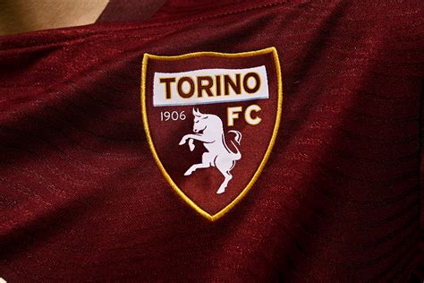 Sciarpe torino calcioChi non si informa adeguatamente in anticipo corre il rischio di ricevere sciarpe torino calcio che non hanno la funzione desiderata o sono realizzati con materiali di qualità inferiore. Se volete un prodotto che soddisfi al meglio le vostre aspettative, dovreste provare un sciarpe torino calcio.
  <p>Per i prodotti si possono trovare test online e confronti tra i prodotti.  I confronti tra i prodotti possono aiutare a confrontare le diverse funzioni o proprietà dei diversi prodotti. Di seguito, spieghiamo perché la ricerca è importante e di cosa si dovrebbe essere consapevoli quando si acquista un articolo.
</p>

<h2>Acquisto di Sciarpe torino calcio - criteri importanti</h2>

<p>Una lista di controllo può aiutarti a evitare di dover cercare informazioni sui prodotti su decine di siti web. Di seguito è riportato un esempio di una lista di controllo che può aiutarvi a trovare il prodotto giusto. Importanti criteri di acquisto includono, ad esempio:
</p><ul>
<li>Opinioni dei clienti</li>
<li>Confronti dei prezzi</li>
<li>Dettagli del prodotto</li>
<li>Termini e condizioni di consegna</li>
<li>Domande dei clienti e risposte dei marchi</li>
</ul>
<h2>Qual è l