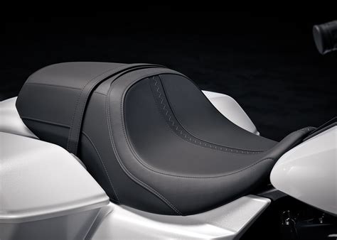 Sella harley street glideChi non si informa adeguatamente in anticipo corre il rischio di ricevere sella harley street glide che non hanno la funzione desiderata o sono realizzati con materiali di qualità inferiore. Se volete un prodotto che soddisfi al meglio le vostre aspettative, dovreste provare un sella harley street glide.
  <p>Per i prodotti si possono trovare test online e confronti tra i prodotti.  I confronti tra i prodotti possono aiutare a confrontare le diverse funzioni o proprietà dei diversi prodotti. Di seguito, spieghiamo perché la ricerca è importante e di cosa si dovrebbe essere consapevoli quando si acquista un articolo.
</p>

<h2>Acquisto di Sella harley street glide - criteri importanti</h2>

<p>Una lista di controllo può aiutarti a evitare di dover cercare informazioni sui prodotti su decine di siti web. Di seguito è riportato un esempio di una lista di controllo che può aiutarvi a trovare il prodotto giusto. Importanti criteri di acquisto includono, ad esempio:
</p><ul>
<li>Opinioni dei clienti</li>
<li>Confronti dei prezzi</li>
<li>Dettagli del prodotto</li>
<li>Termini e condizioni di consegna</li>
<li>Domande dei clienti e risposte dei marchi</li>
</ul>
<h2>Qual è l