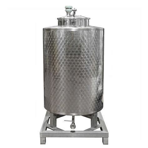 Serbatoio inoxChi non si informa adeguatamente in anticipo corre il rischio di ricevere serbatoio inox che non hanno la funzione desiderata o sono realizzati con materiali di qualità inferiore. Se volete un prodotto che soddisfi al meglio le vostre aspettative, dovreste provare un serbatoio inox.
  <p>Per i prodotti si possono trovare test online e confronti tra i prodotti.  I confronti tra i prodotti possono aiutare a confrontare le diverse funzioni o proprietà dei diversi prodotti. Di seguito, spieghiamo perché la ricerca è importante e di cosa si dovrebbe essere consapevoli quando si acquista un articolo.
</p>

<h2>Acquisto di Serbatoio inox - criteri importanti</h2>

<p>Una lista di controllo può aiutarti a evitare di dover cercare informazioni sui prodotti su decine di siti web. Di seguito è riportato un esempio di una lista di controllo che può aiutarvi a trovare il prodotto giusto. Importanti criteri di acquisto includono, ad esempio:
</p><ul>
<li>Opinioni dei clienti</li>
<li>Confronti dei prezzi</li>
<li>Dettagli del prodotto</li>
<li>Termini e condizioni di consegna</li>
<li>Domande dei clienti e risposte dei marchi</li>
</ul>
<h2>Qual è l