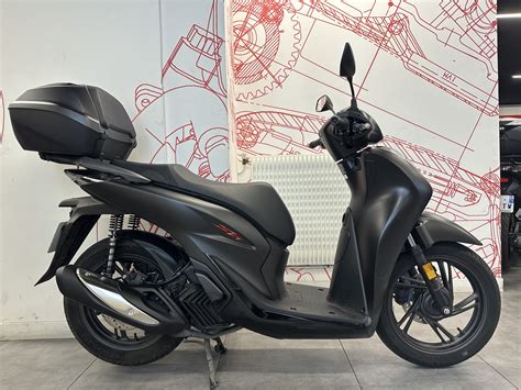 Sh 125 iChi non si informa adeguatamente in anticipo corre il rischio di ricevere sh 125 i che non hanno la funzione desiderata o sono realizzati con materiali di qualità inferiore. Se volete un prodotto che soddisfi al meglio le vostre aspettative, dovreste provare un sh 125 i.
  <p>Per i prodotti si possono trovare test online e confronti tra i prodotti.  I confronti tra i prodotti possono aiutare a confrontare le diverse funzioni o proprietà dei diversi prodotti. Di seguito, spieghiamo perché la ricerca è importante e di cosa si dovrebbe essere consapevoli quando si acquista un articolo.
</p>

<h2>Acquisto di Sh 125 i - criteri importanti</h2>

<p>Una lista di controllo può aiutarti a evitare di dover cercare informazioni sui prodotti su decine di siti web. Di seguito è riportato un esempio di una lista di controllo che può aiutarvi a trovare il prodotto giusto. Importanti criteri di acquisto includono, ad esempio:
</p><ul>
<li>Opinioni dei clienti</li>
<li>Confronti dei prezzi</li>
<li>Dettagli del prodotto</li>
<li>Termini e condizioni di consegna</li>
<li>Domande dei clienti e risposte dei marchi</li>
</ul>
<h2>Qual è l