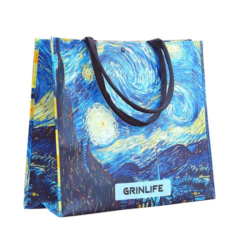 Shopping bagChi non si informa adeguatamente in anticipo corre il rischio di ricevere shopping bag che non hanno la funzione desiderata o sono realizzati con materiali di qualità inferiore. Se volete un prodotto che soddisfi al meglio le vostre aspettative, dovreste provare un shopping bag.
  <p>Per i prodotti si possono trovare test online e confronti tra i prodotti.  I confronti tra i prodotti possono aiutare a confrontare le diverse funzioni o proprietà dei diversi prodotti. Di seguito, spieghiamo perché la ricerca è importante e di cosa si dovrebbe essere consapevoli quando si acquista un articolo.
</p>

<h2>Acquisto di Shopping bag - criteri importanti</h2>

<p>Una lista di controllo può aiutarti a evitare di dover cercare informazioni sui prodotti su decine di siti web. Di seguito è riportato un esempio di una lista di controllo che può aiutarvi a trovare il prodotto giusto. Importanti criteri di acquisto includono, ad esempio:
</p><ul>
<li>Opinioni dei clienti</li>
<li>Confronti dei prezzi</li>
<li>Dettagli del prodotto</li>
<li>Termini e condizioni di consegna</li>
<li>Domande dei clienti e risposte dei marchi</li>
</ul>
<h2>Qual è l