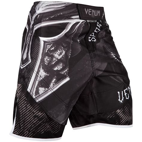 Short venumChi non si informa adeguatamente in anticipo corre il rischio di ricevere short venum che non hanno la funzione desiderata o sono realizzati con materiali di qualità inferiore. Se volete un prodotto che soddisfi al meglio le vostre aspettative, dovreste provare un short venum.
  <p>Per i prodotti si possono trovare test online e confronti tra i prodotti.  I confronti tra i prodotti possono aiutare a confrontare le diverse funzioni o proprietà dei diversi prodotti. Di seguito, spieghiamo perché la ricerca è importante e di cosa si dovrebbe essere consapevoli quando si acquista un articolo.
</p>

<h2>Acquisto di Short venum - criteri importanti</h2>

<p>Una lista di controllo può aiutarti a evitare di dover cercare informazioni sui prodotti su decine di siti web. Di seguito è riportato un esempio di una lista di controllo che può aiutarvi a trovare il prodotto giusto. Importanti criteri di acquisto includono, ad esempio:
</p><ul>
<li>Opinioni dei clienti</li>
<li>Confronti dei prezzi</li>
<li>Dettagli del prodotto</li>
<li>Termini e condizioni di consegna</li>
<li>Domande dei clienti e risposte dei marchi</li>
</ul>
<h2>Qual è l