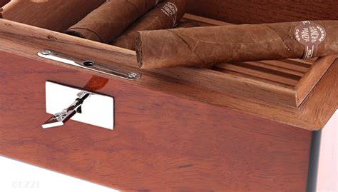 Sigari legnoChi non si informa adeguatamente in anticipo corre il rischio di ricevere sigari legno che non hanno la funzione desiderata o sono realizzati con materiali di qualità inferiore. Se volete un prodotto che soddisfi al meglio le vostre aspettative, dovreste provare un sigari legno.
  <p>Per i prodotti si possono trovare test online e confronti tra i prodotti.  I confronti tra i prodotti possono aiutare a confrontare le diverse funzioni o proprietà dei diversi prodotti. Di seguito, spieghiamo perché la ricerca è importante e di cosa si dovrebbe essere consapevoli quando si acquista un articolo.
</p>

<h2>Acquisto di Sigari legno - criteri importanti</h2>

<p>Una lista di controllo può aiutarti a evitare di dover cercare informazioni sui prodotti su decine di siti web. Di seguito è riportato un esempio di una lista di controllo che può aiutarvi a trovare il prodotto giusto. Importanti criteri di acquisto includono, ad esempio:
</p><ul>
<li>Opinioni dei clienti</li>
<li>Confronti dei prezzi</li>
<li>Dettagli del prodotto</li>
<li>Termini e condizioni di consegna</li>
<li>Domande dei clienti e risposte dei marchi</li>
</ul>
<h2>Qual è l