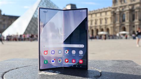 Smartphone samsungChi non si informa adeguatamente in anticipo corre il rischio di ricevere smartphone samsung che non hanno la funzione desiderata o sono realizzati con materiali di qualità inferiore. Se volete un prodotto che soddisfi al meglio le vostre aspettative, dovreste provare un smartphone samsung.
  <p>Per i prodotti si possono trovare test online e confronti tra i prodotti.  I confronti tra i prodotti possono aiutare a confrontare le diverse funzioni o proprietà dei diversi prodotti. Di seguito, spieghiamo perché la ricerca è importante e di cosa si dovrebbe essere consapevoli quando si acquista un articolo.
</p>

<h2>Acquisto di Smartphone samsung - criteri importanti</h2>

<p>Una lista di controllo può aiutarti a evitare di dover cercare informazioni sui prodotti su decine di siti web. Di seguito è riportato un esempio di una lista di controllo che può aiutarvi a trovare il prodotto giusto. Importanti criteri di acquisto includono, ad esempio:
</p><ul>
<li>Opinioni dei clienti</li>
<li>Confronti dei prezzi</li>
<li>Dettagli del prodotto</li>
<li>Termini e condizioni di consegna</li>
<li>Domande dei clienti e risposte dei marchi</li>
</ul>
<h2>Qual è l