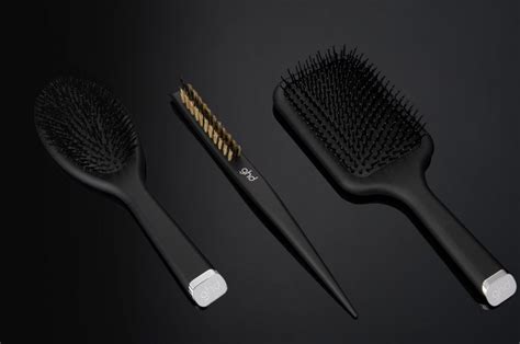 Spazzole capelli ghdChi non si informa adeguatamente in anticipo corre il rischio di ricevere spazzole capelli ghd che non hanno la funzione desiderata o sono realizzati con materiali di qualità inferiore. Se volete un prodotto che soddisfi al meglio le vostre aspettative, dovreste provare un spazzole capelli ghd.
  <p>Per i prodotti si possono trovare test online e confronti tra i prodotti.  I confronti tra i prodotti possono aiutare a confrontare le diverse funzioni o proprietà dei diversi prodotti. Di seguito, spieghiamo perché la ricerca è importante e di cosa si dovrebbe essere consapevoli quando si acquista un articolo.
</p>

<h2>Acquisto di Spazzole capelli ghd - criteri importanti</h2>

<p>Una lista di controllo può aiutarti a evitare di dover cercare informazioni sui prodotti su decine di siti web. Di seguito è riportato un esempio di una lista di controllo che può aiutarvi a trovare il prodotto giusto. Importanti criteri di acquisto includono, ad esempio:
</p><ul>
<li>Opinioni dei clienti</li>
<li>Confronti dei prezzi</li>
<li>Dettagli del prodotto</li>
<li>Termini e condizioni di consegna</li>
<li>Domande dei clienti e risposte dei marchi</li>
</ul>
<h2>Qual è l