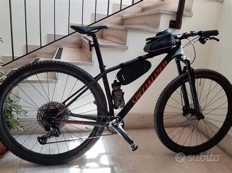 Specialized carbonioChi non si informa adeguatamente in anticipo corre il rischio di ricevere specialized carbonio che non hanno la funzione desiderata o sono realizzati con materiali di qualità inferiore. Se volete un prodotto che soddisfi al meglio le vostre aspettative, dovreste provare un specialized carbonio.
  <p>Per i prodotti si possono trovare test online e confronti tra i prodotti.  I confronti tra i prodotti possono aiutare a confrontare le diverse funzioni o proprietà dei diversi prodotti. Di seguito, spieghiamo perché la ricerca è importante e di cosa si dovrebbe essere consapevoli quando si acquista un articolo.
</p>

<h2>Acquisto di Specialized carbonio - criteri importanti</h2>

<p>Una lista di controllo può aiutarti a evitare di dover cercare informazioni sui prodotti su decine di siti web. Di seguito è riportato un esempio di una lista di controllo che può aiutarvi a trovare il prodotto giusto. Importanti criteri di acquisto includono, ad esempio:
</p><ul>
<li>Opinioni dei clienti</li>
<li>Confronti dei prezzi</li>
<li>Dettagli del prodotto</li>
<li>Termini e condizioni di consegna</li>
<li>Domande dei clienti e risposte dei marchi</li>
</ul>
<h2>Qual è l