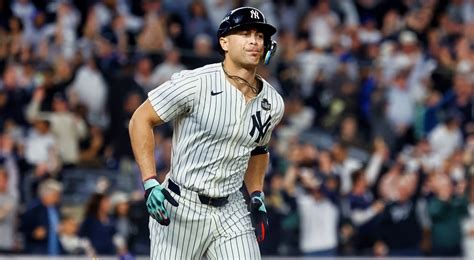 StantonChi non si informa adeguatamente in anticipo corre il rischio di ricevere stanton che non hanno la funzione desiderata o sono realizzati con materiali di qualità inferiore. Se volete un prodotto che soddisfi al meglio le vostre aspettative, dovreste provare un stanton.
  <p>Per i prodotti si possono trovare test online e confronti tra i prodotti.  I confronti tra i prodotti possono aiutare a confrontare le diverse funzioni o proprietà dei diversi prodotti. Di seguito, spieghiamo perché la ricerca è importante e di cosa si dovrebbe essere consapevoli quando si acquista un articolo.
</p>

<h2>Acquisto di Stanton - criteri importanti</h2>

<p>Una lista di controllo può aiutarti a evitare di dover cercare informazioni sui prodotti su decine di siti web. Di seguito è riportato un esempio di una lista di controllo che può aiutarvi a trovare il prodotto giusto. Importanti criteri di acquisto includono, ad esempio:
</p><ul>
<li>Opinioni dei clienti</li>
<li>Confronti dei prezzi</li>
<li>Dettagli del prodotto</li>
<li>Termini e condizioni di consegna</li>
<li>Domande dei clienti e risposte dei marchi</li>
</ul>
<h2>Qual è l