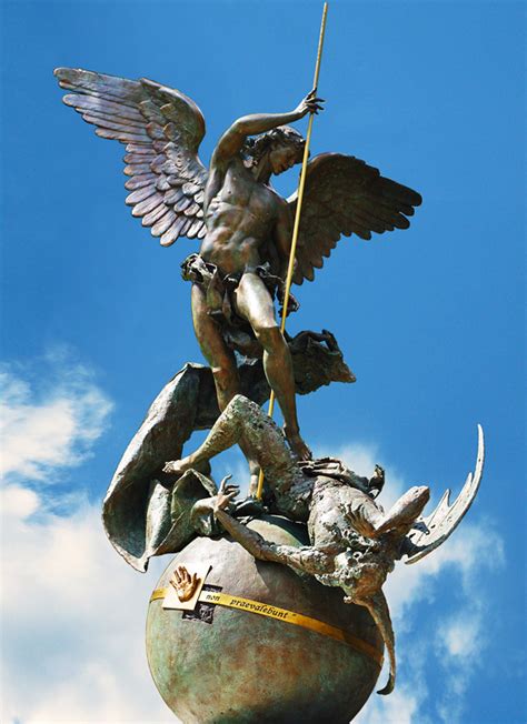 Statua san micheleChi non si informa adeguatamente in anticipo corre il rischio di ricevere statua san michele che non hanno la funzione desiderata o sono realizzati con materiali di qualità inferiore. Se volete un prodotto che soddisfi al meglio le vostre aspettative, dovreste provare un statua san michele.
  <p>Per i prodotti si possono trovare test online e confronti tra i prodotti.  I confronti tra i prodotti possono aiutare a confrontare le diverse funzioni o proprietà dei diversi prodotti. Di seguito, spieghiamo perché la ricerca è importante e di cosa si dovrebbe essere consapevoli quando si acquista un articolo.
</p>

<h2>Acquisto di Statua san michele - criteri importanti</h2>

<p>Una lista di controllo può aiutarti a evitare di dover cercare informazioni sui prodotti su decine di siti web. Di seguito è riportato un esempio di una lista di controllo che può aiutarvi a trovare il prodotto giusto. Importanti criteri di acquisto includono, ad esempio:
</p><ul>
<li>Opinioni dei clienti</li>
<li>Confronti dei prezzi</li>
<li>Dettagli del prodotto</li>
<li>Termini e condizioni di consegna</li>
<li>Domande dei clienti e risposte dei marchi</li>
</ul>
<h2>Qual è l