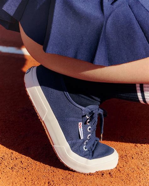 Superga nuoveChi non si informa adeguatamente in anticipo corre il rischio di ricevere superga nuove che non hanno la funzione desiderata o sono realizzati con materiali di qualità inferiore. Se volete un prodotto che soddisfi al meglio le vostre aspettative, dovreste provare un superga nuove.
  <p>Per i prodotti si possono trovare test online e confronti tra i prodotti.  I confronti tra i prodotti possono aiutare a confrontare le diverse funzioni o proprietà dei diversi prodotti. Di seguito, spieghiamo perché la ricerca è importante e di cosa si dovrebbe essere consapevoli quando si acquista un articolo.
</p>

<h2>Acquisto di Superga nuove - criteri importanti</h2>

<p>Una lista di controllo può aiutarti a evitare di dover cercare informazioni sui prodotti su decine di siti web. Di seguito è riportato un esempio di una lista di controllo che può aiutarvi a trovare il prodotto giusto. Importanti criteri di acquisto includono, ad esempio:
</p><ul>
<li>Opinioni dei clienti</li>
<li>Confronti dei prezzi</li>
<li>Dettagli del prodotto</li>
<li>Termini e condizioni di consegna</li>
<li>Domande dei clienti e risposte dei marchi</li>
</ul>
<h2>Qual è l