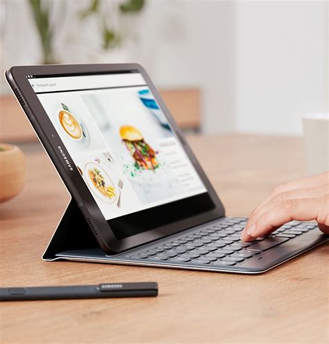 TabletChi non si informa adeguatamente in anticipo corre il rischio di ricevere tablet che non hanno la funzione desiderata o sono realizzati con materiali di qualità inferiore. Se volete un prodotto che soddisfi al meglio le vostre aspettative, dovreste provare un tablet.
  <p>Per i prodotti si possono trovare test online e confronti tra i prodotti.  I confronti tra i prodotti possono aiutare a confrontare le diverse funzioni o proprietà dei diversi prodotti. Di seguito, spieghiamo perché la ricerca è importante e di cosa si dovrebbe essere consapevoli quando si acquista un articolo.
</p>

<h2>Acquisto di Tablet - criteri importanti</h2>

<p>Una lista di controllo può aiutarti a evitare di dover cercare informazioni sui prodotti su decine di siti web. Di seguito è riportato un esempio di una lista di controllo che può aiutarvi a trovare il prodotto giusto. Importanti criteri di acquisto includono, ad esempio:
</p><ul>
<li>Opinioni dei clienti</li>
<li>Confronti dei prezzi</li>
<li>Dettagli del prodotto</li>
<li>Termini e condizioni di consegna</li>
<li>Domande dei clienti e risposte dei marchi</li>
</ul>
<h2>Qual è l
