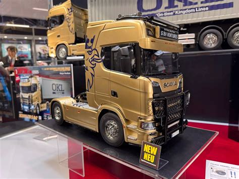 Tamiya scaniaChi non si informa adeguatamente in anticipo corre il rischio di ricevere tamiya scania che non hanno la funzione desiderata o sono realizzati con materiali di qualità inferiore. Se volete un prodotto che soddisfi al meglio le vostre aspettative, dovreste provare un tamiya scania.
  <p>Per i prodotti si possono trovare test online e confronti tra i prodotti.  I confronti tra i prodotti possono aiutare a confrontare le diverse funzioni o proprietà dei diversi prodotti. Di seguito, spieghiamo perché la ricerca è importante e di cosa si dovrebbe essere consapevoli quando si acquista un articolo.
</p>

<h2>Acquisto di Tamiya scania - criteri importanti</h2>

<p>Una lista di controllo può aiutarti a evitare di dover cercare informazioni sui prodotti su decine di siti web. Di seguito è riportato un esempio di una lista di controllo che può aiutarvi a trovare il prodotto giusto. Importanti criteri di acquisto includono, ad esempio:
</p><ul>
<li>Opinioni dei clienti</li>
<li>Confronti dei prezzi</li>
<li>Dettagli del prodotto</li>
<li>Termini e condizioni di consegna</li>
<li>Domande dei clienti e risposte dei marchi</li>
</ul>
<h2>Qual è l