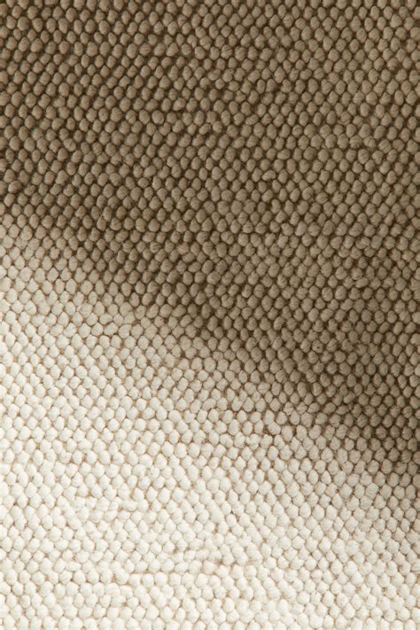 Tappeto tessuto beigeChi non si informa adeguatamente in anticipo corre il rischio di ricevere tappeto tessuto beige che non hanno la funzione desiderata o sono realizzati con materiali di qualità inferiore. Se volete un prodotto che soddisfi al meglio le vostre aspettative, dovreste provare un tappeto tessuto beige.
  <p>Per i prodotti si possono trovare test online e confronti tra i prodotti.  I confronti tra i prodotti possono aiutare a confrontare le diverse funzioni o proprietà dei diversi prodotti. Di seguito, spieghiamo perché la ricerca è importante e di cosa si dovrebbe essere consapevoli quando si acquista un articolo.
</p>

<h2>Acquisto di Tappeto tessuto beige - criteri importanti</h2>

<p>Una lista di controllo può aiutarti a evitare di dover cercare informazioni sui prodotti su decine di siti web. Di seguito è riportato un esempio di una lista di controllo che può aiutarvi a trovare il prodotto giusto. Importanti criteri di acquisto includono, ad esempio:
</p><ul>
<li>Opinioni dei clienti</li>
<li>Confronti dei prezzi</li>
<li>Dettagli del prodotto</li>
<li>Termini e condizioni di consegna</li>
<li>Domande dei clienti e risposte dei marchi</li>
</ul>
<h2>Qual è l