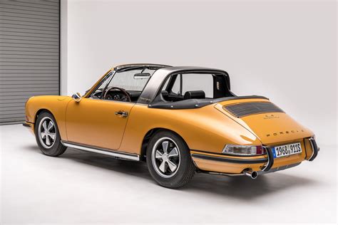 Targa vintageChi non si informa adeguatamente in anticipo corre il rischio di ricevere targa vintage che non hanno la funzione desiderata o sono realizzati con materiali di qualità inferiore. Se volete un prodotto che soddisfi al meglio le vostre aspettative, dovreste provare un targa vintage.
  <p>Per i prodotti si possono trovare test online e confronti tra i prodotti.  I confronti tra i prodotti possono aiutare a confrontare le diverse funzioni o proprietà dei diversi prodotti. Di seguito, spieghiamo perché la ricerca è importante e di cosa si dovrebbe essere consapevoli quando si acquista un articolo.
</p>

<h2>Acquisto di Targa vintage - criteri importanti</h2>

<p>Una lista di controllo può aiutarti a evitare di dover cercare informazioni sui prodotti su decine di siti web. Di seguito è riportato un esempio di una lista di controllo che può aiutarvi a trovare il prodotto giusto. Importanti criteri di acquisto includono, ad esempio:
</p><ul>
<li>Opinioni dei clienti</li>
<li>Confronti dei prezzi</li>
<li>Dettagli del prodotto</li>
<li>Termini e condizioni di consegna</li>
<li>Domande dei clienti e risposte dei marchi</li>
</ul>
<h2>Qual è l