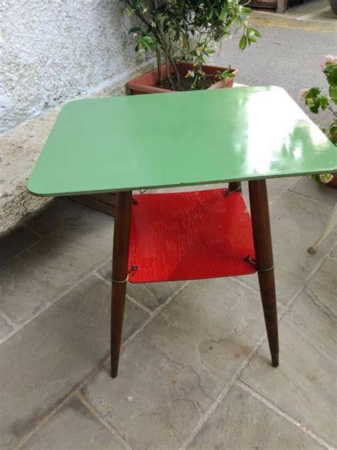 Tavolino vintageChi non si informa adeguatamente in anticipo corre il rischio di ricevere tavolino vintage che non hanno la funzione desiderata o sono realizzati con materiali di qualità inferiore. Se volete un prodotto che soddisfi al meglio le vostre aspettative, dovreste provare un tavolino vintage.
  <p>Per i prodotti si possono trovare test online e confronti tra i prodotti.  I confronti tra i prodotti possono aiutare a confrontare le diverse funzioni o proprietà dei diversi prodotti. Di seguito, spieghiamo perché la ricerca è importante e di cosa si dovrebbe essere consapevoli quando si acquista un articolo.
</p>

<h2>Acquisto di Tavolino vintage - criteri importanti</h2>

<p>Una lista di controllo può aiutarti a evitare di dover cercare informazioni sui prodotti su decine di siti web. Di seguito è riportato un esempio di una lista di controllo che può aiutarvi a trovare il prodotto giusto. Importanti criteri di acquisto includono, ad esempio:
</p><ul>
<li>Opinioni dei clienti</li>
<li>Confronti dei prezzi</li>
<li>Dettagli del prodotto</li>
<li>Termini e condizioni di consegna</li>
<li>Domande dei clienti e risposte dei marchi</li>
</ul>
<h2>Qual è l