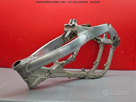 Telaio honda crfChi non si informa adeguatamente in anticipo corre il rischio di ricevere telaio honda crf che non hanno la funzione desiderata o sono realizzati con materiali di qualità inferiore. Se volete un prodotto che soddisfi al meglio le vostre aspettative, dovreste provare un telaio honda crf.
  <p>Per i prodotti si possono trovare test online e confronti tra i prodotti.  I confronti tra i prodotti possono aiutare a confrontare le diverse funzioni o proprietà dei diversi prodotti. Di seguito, spieghiamo perché la ricerca è importante e di cosa si dovrebbe essere consapevoli quando si acquista un articolo.
</p>

<h2>Acquisto di Telaio honda crf - criteri importanti</h2>

<p>Una lista di controllo può aiutarti a evitare di dover cercare informazioni sui prodotti su decine di siti web. Di seguito è riportato un esempio di una lista di controllo che può aiutarvi a trovare il prodotto giusto. Importanti criteri di acquisto includono, ad esempio:
</p><ul>
<li>Opinioni dei clienti</li>
<li>Confronti dei prezzi</li>
<li>Dettagli del prodotto</li>
<li>Termini e condizioni di consegna</li>
<li>Domande dei clienti e risposte dei marchi</li>
</ul>
<h2>Qual è l