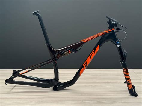 Telaio ktmChi non si informa adeguatamente in anticipo corre il rischio di ricevere telaio ktm che non hanno la funzione desiderata o sono realizzati con materiali di qualità inferiore. Se volete un prodotto che soddisfi al meglio le vostre aspettative, dovreste provare un telaio ktm.
  <p>Per i prodotti si possono trovare test online e confronti tra i prodotti.  I confronti tra i prodotti possono aiutare a confrontare le diverse funzioni o proprietà dei diversi prodotti. Di seguito, spieghiamo perché la ricerca è importante e di cosa si dovrebbe essere consapevoli quando si acquista un articolo.
</p>

<h2>Acquisto di Telaio ktm - criteri importanti</h2>

<p>Una lista di controllo può aiutarti a evitare di dover cercare informazioni sui prodotti su decine di siti web. Di seguito è riportato un esempio di una lista di controllo che può aiutarvi a trovare il prodotto giusto. Importanti criteri di acquisto includono, ad esempio:
</p><ul>
<li>Opinioni dei clienti</li>
<li>Confronti dei prezzi</li>
<li>Dettagli del prodotto</li>
<li>Termini e condizioni di consegna</li>
<li>Domande dei clienti e risposte dei marchi</li>
</ul>
<h2>Qual è l