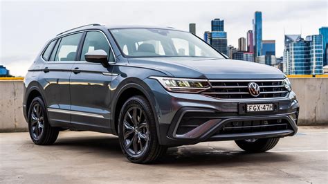 Tiguan cromatoChi non si informa adeguatamente in anticipo corre il rischio di ricevere tiguan cromato che non hanno la funzione desiderata o sono realizzati con materiali di qualità inferiore. Se volete un prodotto che soddisfi al meglio le vostre aspettative, dovreste provare un tiguan cromato.
  <p>Per i prodotti si possono trovare test online e confronti tra i prodotti.  I confronti tra i prodotti possono aiutare a confrontare le diverse funzioni o proprietà dei diversi prodotti. Di seguito, spieghiamo perché la ricerca è importante e di cosa si dovrebbe essere consapevoli quando si acquista un articolo.
</p>

<h2>Acquisto di Tiguan cromato - criteri importanti</h2>

<p>Una lista di controllo può aiutarti a evitare di dover cercare informazioni sui prodotti su decine di siti web. Di seguito è riportato un esempio di una lista di controllo che può aiutarvi a trovare il prodotto giusto. Importanti criteri di acquisto includono, ad esempio:
</p><ul>
<li>Opinioni dei clienti</li>
<li>Confronti dei prezzi</li>
<li>Dettagli del prodotto</li>
<li>Termini e condizioni di consegna</li>
<li>Domande dei clienti e risposte dei marchi</li>
</ul>
<h2>Qual è l