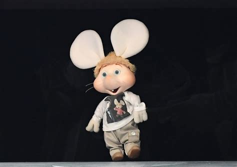 Topo gigioChi non si informa adeguatamente in anticipo corre il rischio di ricevere topo gigio che non hanno la funzione desiderata o sono realizzati con materiali di qualità inferiore. Se volete un prodotto che soddisfi al meglio le vostre aspettative, dovreste provare un topo gigio.
  <p>Per i prodotti si possono trovare test online e confronti tra i prodotti.  I confronti tra i prodotti possono aiutare a confrontare le diverse funzioni o proprietà dei diversi prodotti. Di seguito, spieghiamo perché la ricerca è importante e di cosa si dovrebbe essere consapevoli quando si acquista un articolo.
</p>

<h2>Acquisto di Topo gigio - criteri importanti</h2>

<p>Una lista di controllo può aiutarti a evitare di dover cercare informazioni sui prodotti su decine di siti web. Di seguito è riportato un esempio di una lista di controllo che può aiutarvi a trovare il prodotto giusto. Importanti criteri di acquisto includono, ad esempio:
</p><ul>
<li>Opinioni dei clienti</li>
<li>Confronti dei prezzi</li>
<li>Dettagli del prodotto</li>
<li>Termini e condizioni di consegna</li>
<li>Domande dei clienti e risposte dei marchi</li>
</ul>
<h2>Qual è l