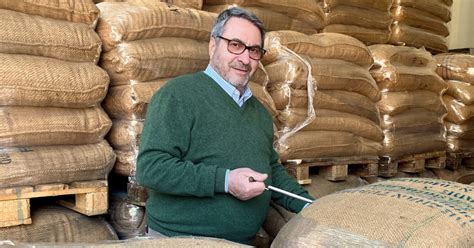 TorrefattoreChi non si informa adeguatamente in anticipo corre il rischio di ricevere torrefattore che non hanno la funzione desiderata o sono realizzati con materiali di qualità inferiore. Se volete un prodotto che soddisfi al meglio le vostre aspettative, dovreste provare un torrefattore.
  <p>Per i prodotti si possono trovare test online e confronti tra i prodotti.  I confronti tra i prodotti possono aiutare a confrontare le diverse funzioni o proprietà dei diversi prodotti. Di seguito, spieghiamo perché la ricerca è importante e di cosa si dovrebbe essere consapevoli quando si acquista un articolo.
</p>

<h2>Acquisto di Torrefattore - criteri importanti</h2>

<p>Una lista di controllo può aiutarti a evitare di dover cercare informazioni sui prodotti su decine di siti web. Di seguito è riportato un esempio di una lista di controllo che può aiutarvi a trovare il prodotto giusto. Importanti criteri di acquisto includono, ad esempio:
</p><ul>
<li>Opinioni dei clienti</li>
<li>Confronti dei prezzi</li>
<li>Dettagli del prodotto</li>
<li>Termini e condizioni di consegna</li>
<li>Domande dei clienti e risposte dei marchi</li>
</ul>
<h2>Qual è l