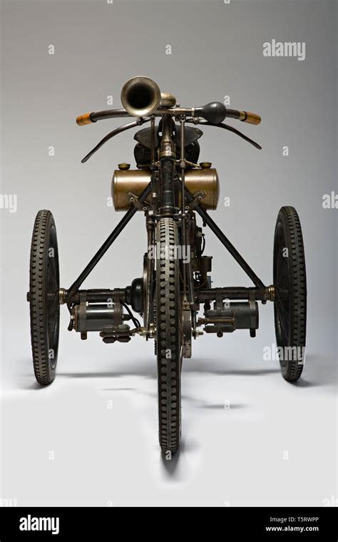 Triciclo epoca marcaChi non si informa adeguatamente in anticipo corre il rischio di ricevere triciclo epoca marca che non hanno la funzione desiderata o sono realizzati con materiali di qualità inferiore. Se volete un prodotto che soddisfi al meglio le vostre aspettative, dovreste provare un triciclo epoca marca.
  <p>Per i prodotti si possono trovare test online e confronti tra i prodotti.  I confronti tra i prodotti possono aiutare a confrontare le diverse funzioni o proprietà dei diversi prodotti. Di seguito, spieghiamo perché la ricerca è importante e di cosa si dovrebbe essere consapevoli quando si acquista un articolo.
</p>

<h2>Acquisto di Triciclo epoca marca - criteri importanti</h2>

<p>Una lista di controllo può aiutarti a evitare di dover cercare informazioni sui prodotti su decine di siti web. Di seguito è riportato un esempio di una lista di controllo che può aiutarvi a trovare il prodotto giusto. Importanti criteri di acquisto includono, ad esempio:
</p><ul>
<li>Opinioni dei clienti</li>
<li>Confronti dei prezzi</li>
<li>Dettagli del prodotto</li>
<li>Termini e condizioni di consegna</li>
<li>Domande dei clienti e risposte dei marchi</li>
</ul>
<h2>Qual è l