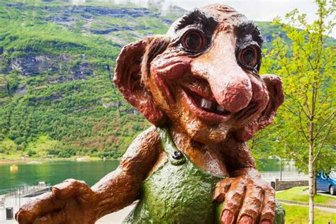 Troll norvegesiChi non si informa adeguatamente in anticipo corre il rischio di ricevere troll norvegesi che non hanno la funzione desiderata o sono realizzati con materiali di qualità inferiore. Se volete un prodotto che soddisfi al meglio le vostre aspettative, dovreste provare un troll norvegesi.
  <p>Per i prodotti si possono trovare test online e confronti tra i prodotti.  I confronti tra i prodotti possono aiutare a confrontare le diverse funzioni o proprietà dei diversi prodotti. Di seguito, spieghiamo perché la ricerca è importante e di cosa si dovrebbe essere consapevoli quando si acquista un articolo.
</p>

<h2>Acquisto di Troll norvegesi - criteri importanti</h2>

<p>Una lista di controllo può aiutarti a evitare di dover cercare informazioni sui prodotti su decine di siti web. Di seguito è riportato un esempio di una lista di controllo che può aiutarvi a trovare il prodotto giusto. Importanti criteri di acquisto includono, ad esempio:
</p><ul>
<li>Opinioni dei clienti</li>
<li>Confronti dei prezzi</li>
<li>Dettagli del prodotto</li>
<li>Termini e condizioni di consegna</li>
<li>Domande dei clienti e risposte dei marchi</li>
</ul>
<h2>Qual è l