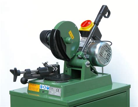 Troncatrice a discoChi non si informa adeguatamente in anticipo corre il rischio di ricevere troncatrice a disco che non hanno la funzione desiderata o sono realizzati con materiali di qualità inferiore. Se volete un prodotto che soddisfi al meglio le vostre aspettative, dovreste provare un troncatrice a disco.
  <p>Per i prodotti si possono trovare test online e confronti tra i prodotti.  I confronti tra i prodotti possono aiutare a confrontare le diverse funzioni o proprietà dei diversi prodotti. Di seguito, spieghiamo perché la ricerca è importante e di cosa si dovrebbe essere consapevoli quando si acquista un articolo.
</p>

<h2>Acquisto di Troncatrice a disco - criteri importanti</h2>

<p>Una lista di controllo può aiutarti a evitare di dover cercare informazioni sui prodotti su decine di siti web. Di seguito è riportato un esempio di una lista di controllo che può aiutarvi a trovare il prodotto giusto. Importanti criteri di acquisto includono, ad esempio:
</p><ul>
<li>Opinioni dei clienti</li>
<li>Confronti dei prezzi</li>
<li>Dettagli del prodotto</li>
<li>Termini e condizioni di consegna</li>
<li>Domande dei clienti e risposte dei marchi</li>
</ul>
<h2>Qual è l