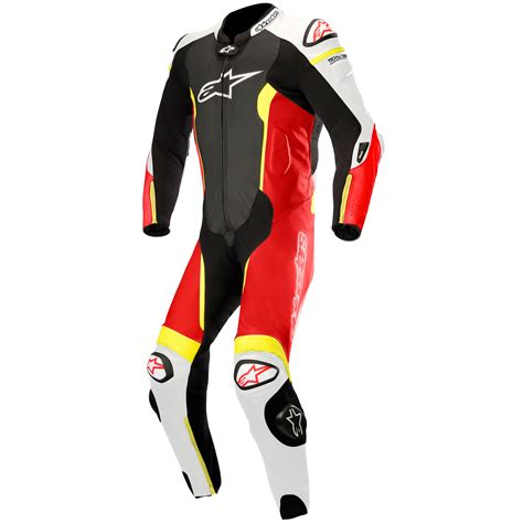 Tuta moto completaChi non si informa adeguatamente in anticipo corre il rischio di ricevere tuta moto completa che non hanno la funzione desiderata o sono realizzati con materiali di qualità inferiore. Se volete un prodotto che soddisfi al meglio le vostre aspettative, dovreste provare un tuta moto completa.
  <p>Per i prodotti si possono trovare test online e confronti tra i prodotti.  I confronti tra i prodotti possono aiutare a confrontare le diverse funzioni o proprietà dei diversi prodotti. Di seguito, spieghiamo perché la ricerca è importante e di cosa si dovrebbe essere consapevoli quando si acquista un articolo.
</p>

<h2>Acquisto di Tuta moto completa - criteri importanti</h2>

<p>Una lista di controllo può aiutarti a evitare di dover cercare informazioni sui prodotti su decine di siti web. Di seguito è riportato un esempio di una lista di controllo che può aiutarvi a trovare il prodotto giusto. Importanti criteri di acquisto includono, ad esempio:
</p><ul>
<li>Opinioni dei clienti</li>
<li>Confronti dei prezzi</li>
<li>Dettagli del prodotto</li>
<li>Termini e condizioni di consegna</li>
<li>Domande dei clienti e risposte dei marchi</li>
</ul>
<h2>Qual è l