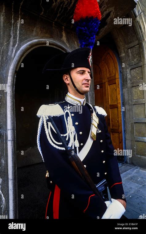 Uniforme carabinieriChi non si informa adeguatamente in anticipo corre il rischio di ricevere uniforme carabinieri che non hanno la funzione desiderata o sono realizzati con materiali di qualità inferiore. Se volete un prodotto che soddisfi al meglio le vostre aspettative, dovreste provare un uniforme carabinieri.
  <p>Per i prodotti si possono trovare test online e confronti tra i prodotti.  I confronti tra i prodotti possono aiutare a confrontare le diverse funzioni o proprietà dei diversi prodotti. Di seguito, spieghiamo perché la ricerca è importante e di cosa si dovrebbe essere consapevoli quando si acquista un articolo.
</p>

<h2>Acquisto di Uniforme carabinieri - criteri importanti</h2>

<p>Una lista di controllo può aiutarti a evitare di dover cercare informazioni sui prodotti su decine di siti web. Di seguito è riportato un esempio di una lista di controllo che può aiutarvi a trovare il prodotto giusto. Importanti criteri di acquisto includono, ad esempio:
</p><ul>
<li>Opinioni dei clienti</li>
<li>Confronti dei prezzi</li>
<li>Dettagli del prodotto</li>
<li>Termini e condizioni di consegna</li>
<li>Domande dei clienti e risposte dei marchi</li>
</ul>
<h2>Qual è l