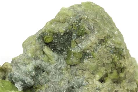 VesuvianiteChi non si informa adeguatamente in anticipo corre il rischio di ricevere vesuvianite che non hanno la funzione desiderata o sono realizzati con materiali di qualità inferiore. Se volete un prodotto che soddisfi al meglio le vostre aspettative, dovreste provare un vesuvianite.
  <p>Per i prodotti si possono trovare test online e confronti tra i prodotti.  I confronti tra i prodotti possono aiutare a confrontare le diverse funzioni o proprietà dei diversi prodotti. Di seguito, spieghiamo perché la ricerca è importante e di cosa si dovrebbe essere consapevoli quando si acquista un articolo.
</p>

<h2>Acquisto di Vesuvianite - criteri importanti</h2>

<p>Una lista di controllo può aiutarti a evitare di dover cercare informazioni sui prodotti su decine di siti web. Di seguito è riportato un esempio di una lista di controllo che può aiutarvi a trovare il prodotto giusto. Importanti criteri di acquisto includono, ad esempio:
</p><ul>
<li>Opinioni dei clienti</li>
<li>Confronti dei prezzi</li>
<li>Dettagli del prodotto</li>
<li>Termini e condizioni di consegna</li>
<li>Domande dei clienti e risposte dei marchi</li>
</ul>
<h2>Qual è l