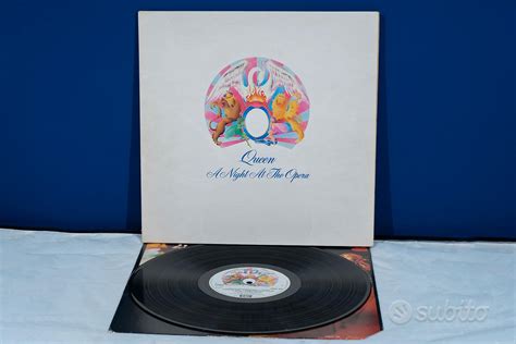 Vinile raroChi non si informa adeguatamente in anticipo corre il rischio di ricevere vinile raro che non hanno la funzione desiderata o sono realizzati con materiali di qualità inferiore. Se volete un prodotto che soddisfi al meglio le vostre aspettative, dovreste provare un vinile raro.
  <p>Per i prodotti si possono trovare test online e confronti tra i prodotti.  I confronti tra i prodotti possono aiutare a confrontare le diverse funzioni o proprietà dei diversi prodotti. Di seguito, spieghiamo perché la ricerca è importante e di cosa si dovrebbe essere consapevoli quando si acquista un articolo.
</p>

<h2>Acquisto di Vinile raro - criteri importanti</h2>

<p>Una lista di controllo può aiutarti a evitare di dover cercare informazioni sui prodotti su decine di siti web. Di seguito è riportato un esempio di una lista di controllo che può aiutarvi a trovare il prodotto giusto. Importanti criteri di acquisto includono, ad esempio:
</p><ul>
<li>Opinioni dei clienti</li>
<li>Confronti dei prezzi</li>
<li>Dettagli del prodotto</li>
<li>Termini e condizioni di consegna</li>
<li>Domande dei clienti e risposte dei marchi</li>
</ul>
<h2>Qual è l